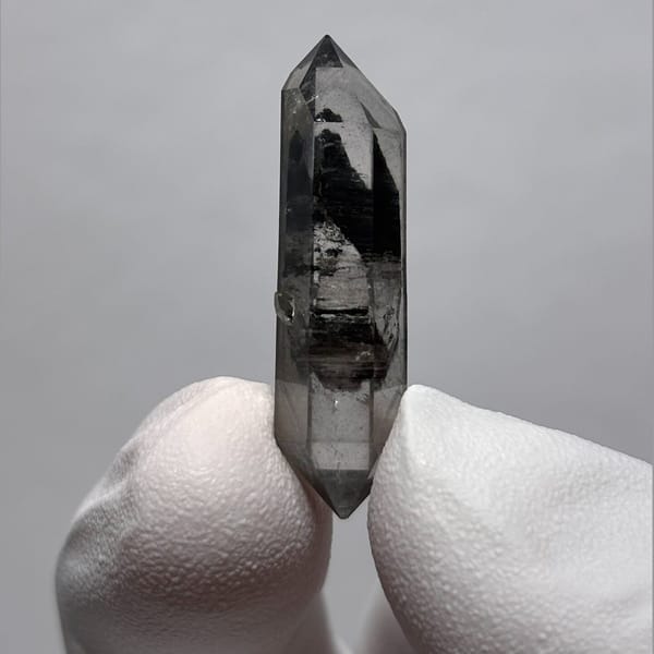 DT Yunnan quartz F — detail view