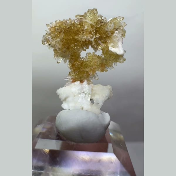 Golden Creedite Spray Guizhou 2.1 cm — alternate view