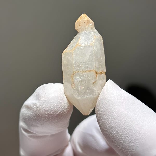 DT Yunnan quartz G — alternate view