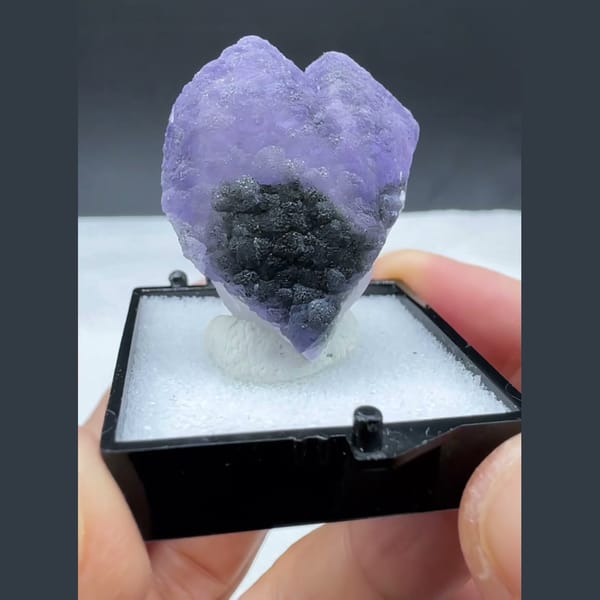 Lavender Fluorite with Chlorite Yaogangxian 3.0 cm — alternate view