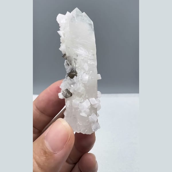 Quartz with Dolomite and Scheelite Yaogangxian 6.6 cm — alternate view