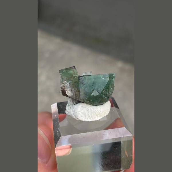Green fluorite with quartz A from Hebei — detail view