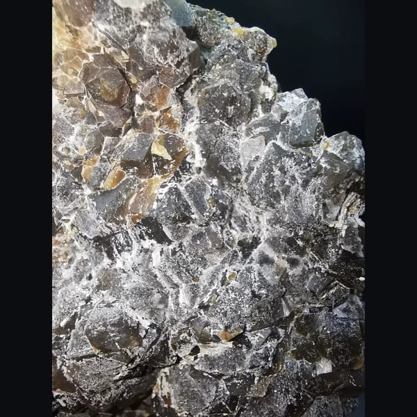 Frosted sugary garnet — detail view