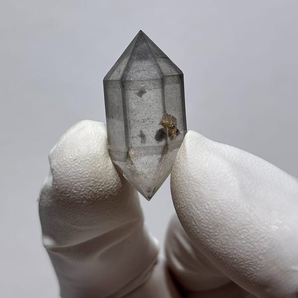 Etched DT vug Yunnan quartz — complete view