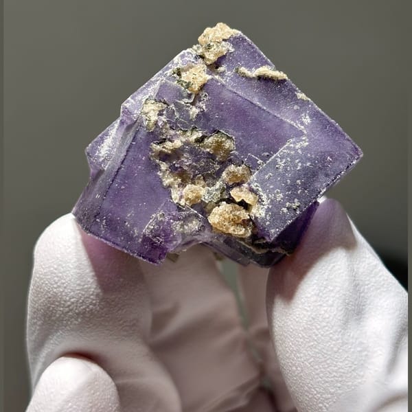 Yaogangxian fluorite with quartz — alternate view