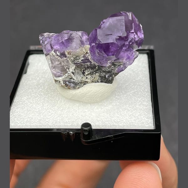 Tanzan-blue fluorite from Fujian — alternate view