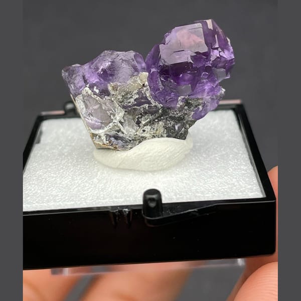 Tanzan-blue fluorite from Fujian — detail view