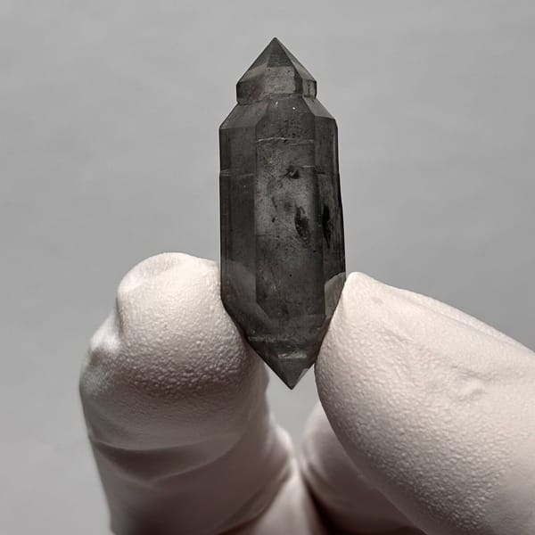 DT Yunnan quartz K — alternate view