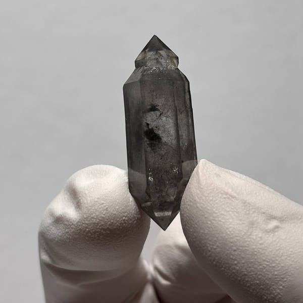 DT Yunnan quartz K — detail view