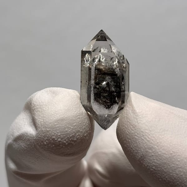 Tip-chip sugar-core DT Yunnan C — detail view