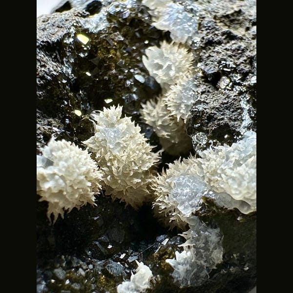 Thomsonite and Analcime in Basalt Zhejiang 4.0 cm — alternate view