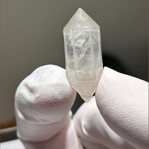 White etched DT Yunnan B — detail view