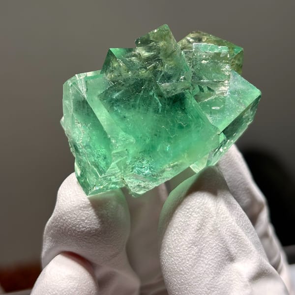 Face-worn Xianghualing fluorite B — complete view