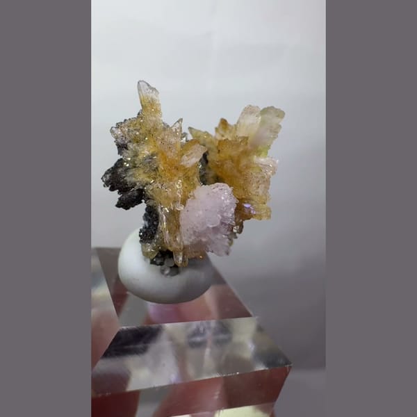 Golden Creedite with Pink Balls 2.0 cm — complete view