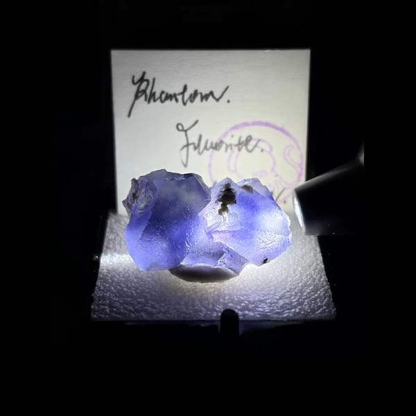 Blue-violet phantom fluorite cubes — alternate view