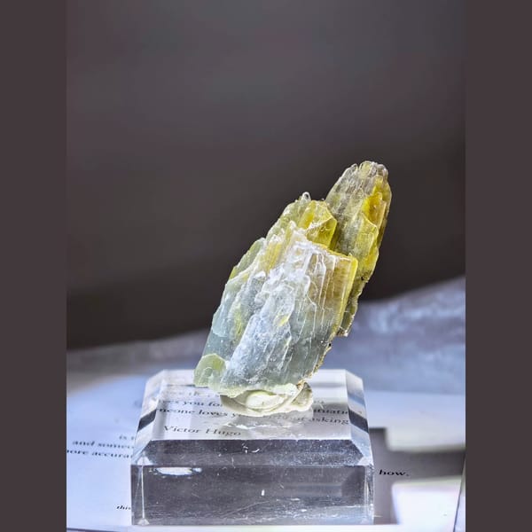 Blue bladed barite from Morocco — detail view