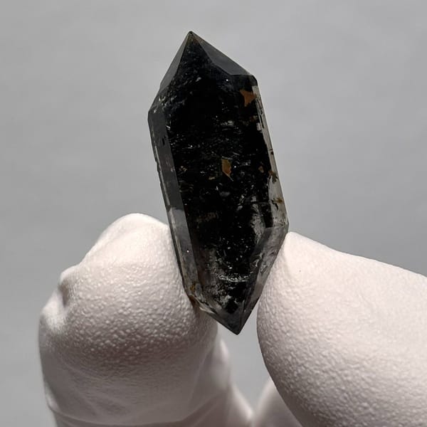 Black-marked sugar-core DT Yunnan — alternate view