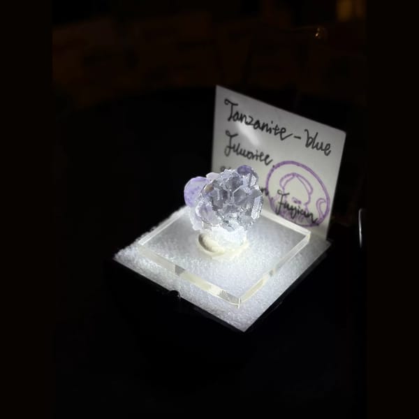Clear tanzanite-blue fluorite with quartz — alternate view