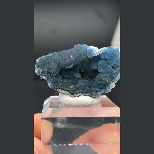 Blue plumbogummite bowl from Guangxi — alternate view