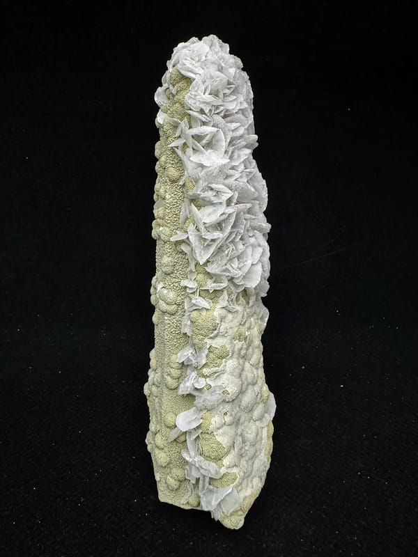 Green-coated quartz with white calcite from Inner Mongolia — complete side view