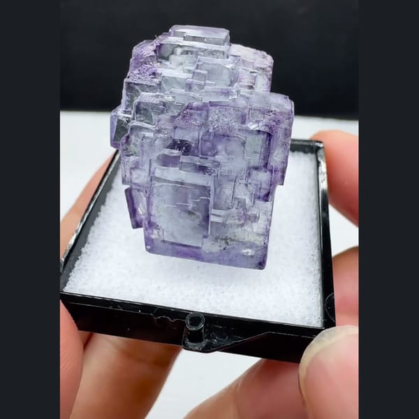 Stepped Lavender Fluorite Yaogangxian 2.9 cm — alternate view