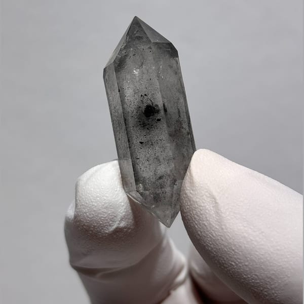 DT Yunnan quartz X — complete view