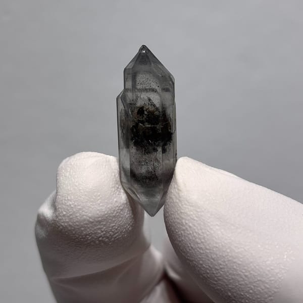 DT Yunnan quartz Y — alternate view