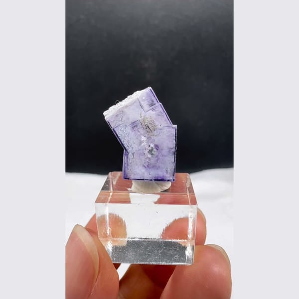 Interpenetrating Purple Fluorite Yaogangxian 1.9 cm — complete view