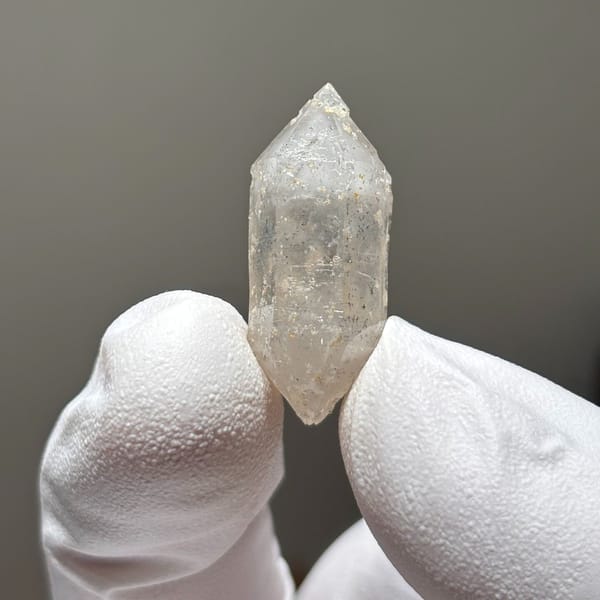 DT Yunnan quartz Z — alternate view