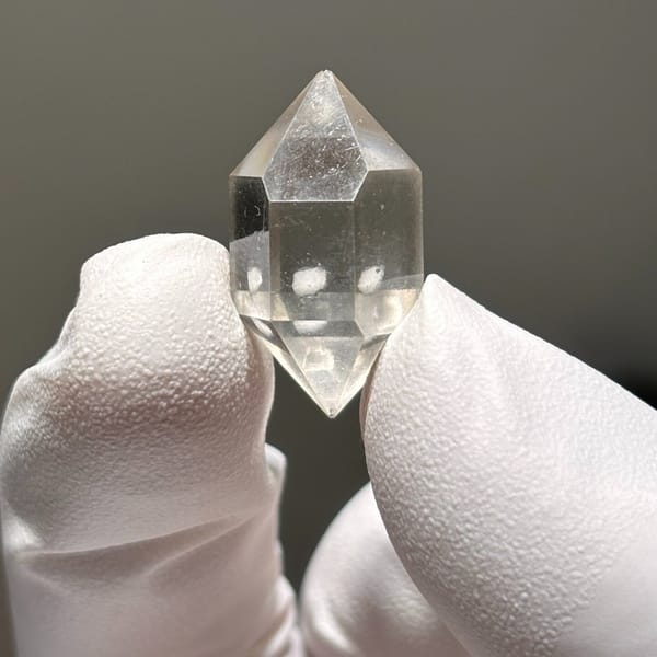 DT Yunnan with calcite A — complete view
