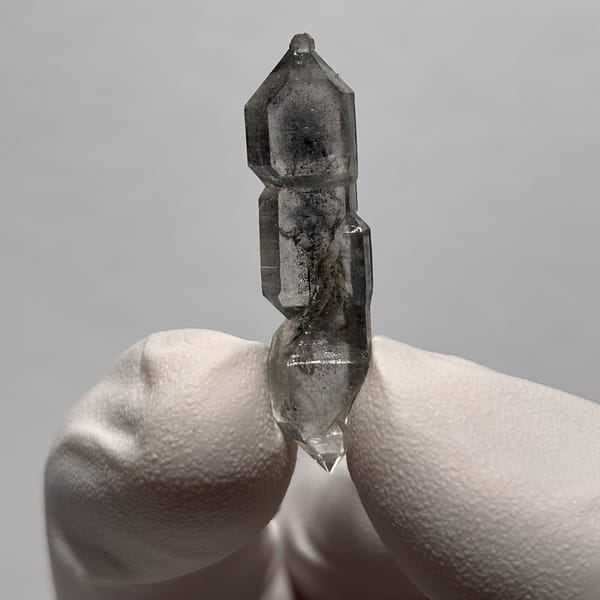 DT Yunnan quartz AA — alternate view