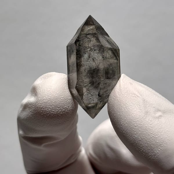 DT Yunnan quartz AC — alternate view