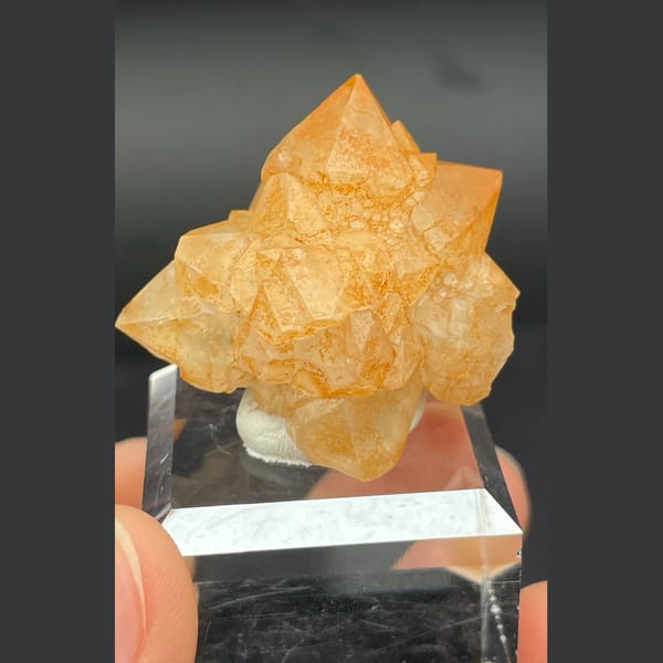 Quartz from Fujian — complete view