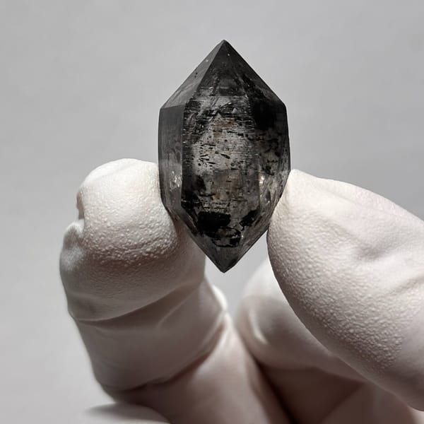 DT Yunnan quartz AD — alternate view