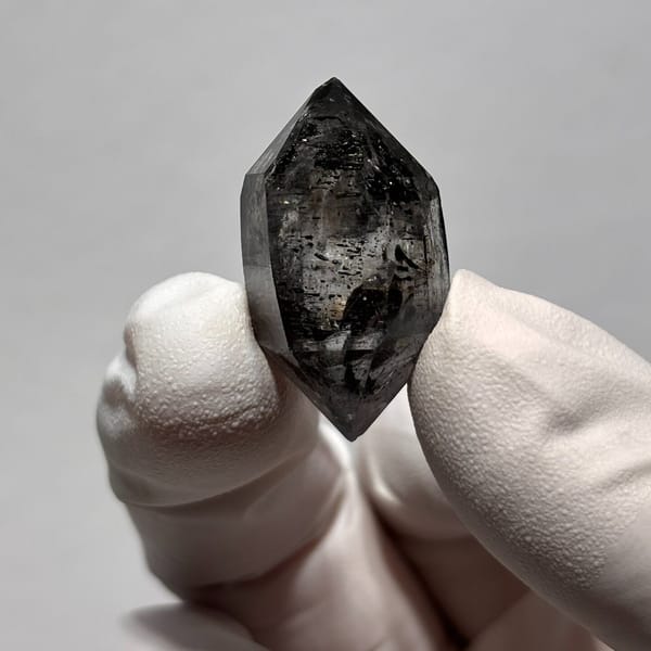 DT Yunnan quartz AD — alternate view