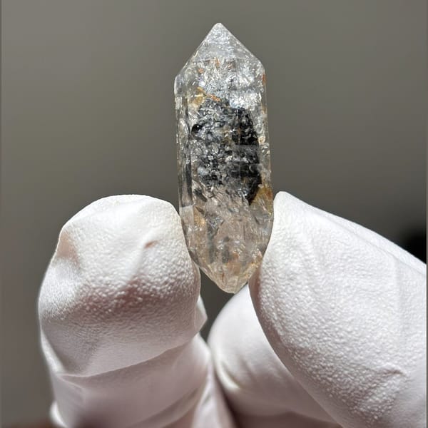 Burst-crystal DT Yunnan A — alternate view