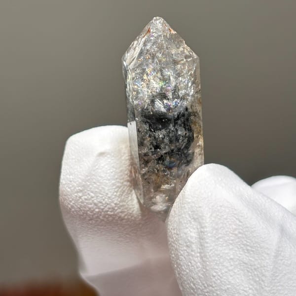 Burst-crystal DT Yunnan A — detail view