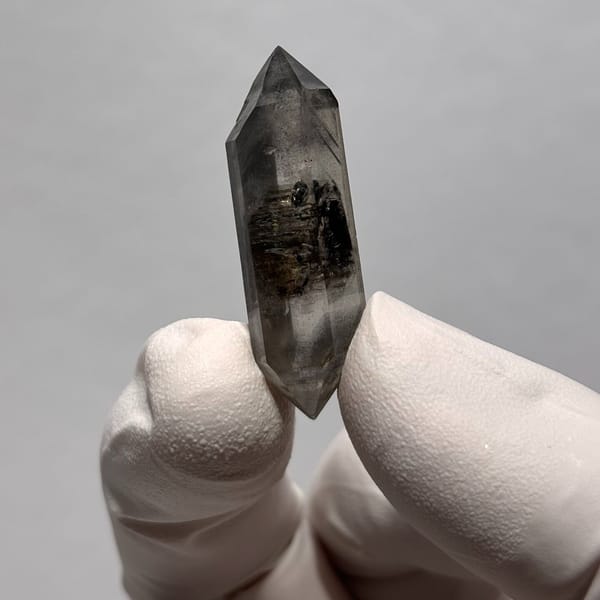 DT Yunnan quartz AJ — alternate view