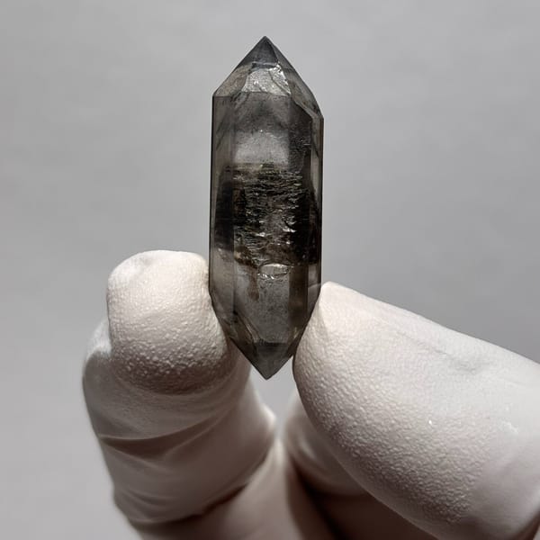 DT Yunnan quartz AJ — alternate view