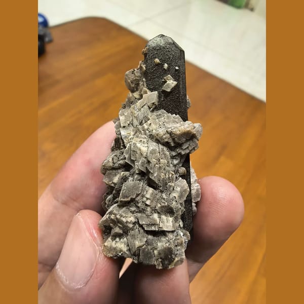 Dolomite with quartz — detail view