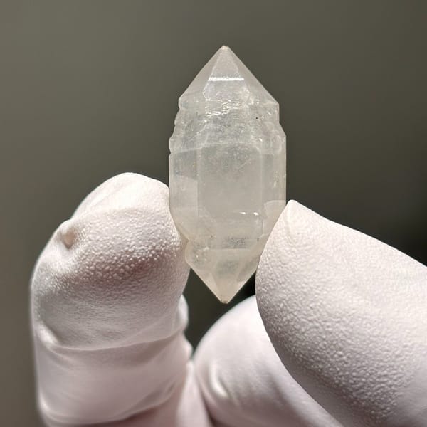 White etched DT Yunnan E — alternate view