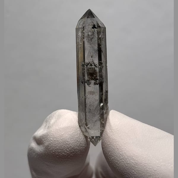 DT Yunnan quartz AM — alternate view