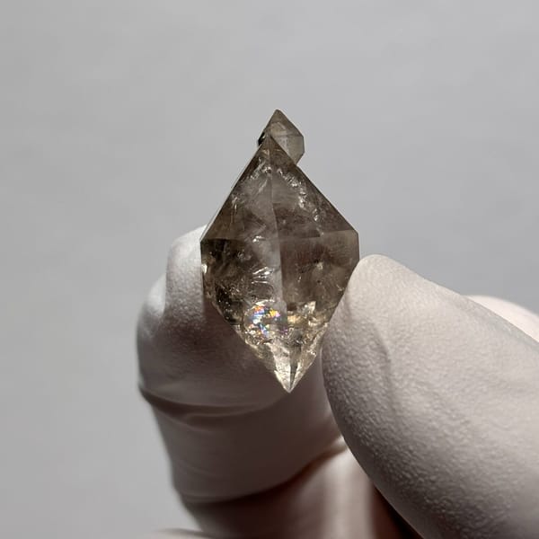 DT Yunnan quartz AO — alternate view