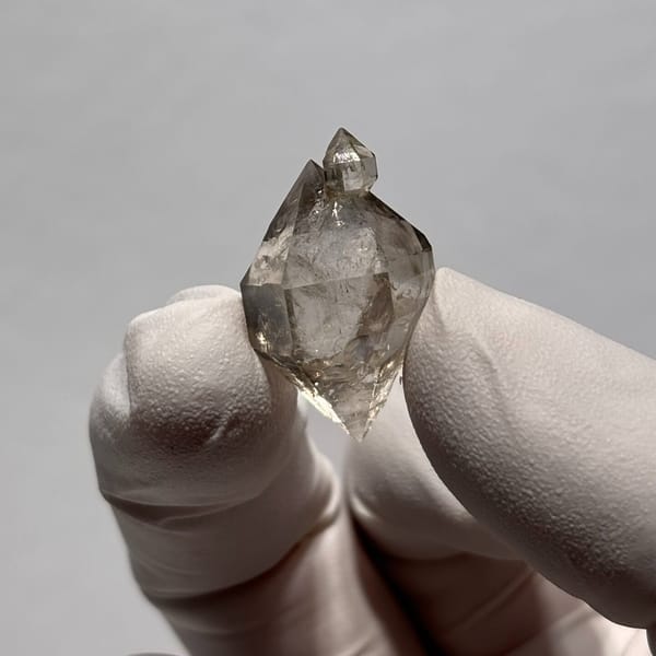 DT Yunnan quartz AO — detail view
