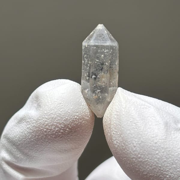 DT Yunnan quartz AP — alternate view