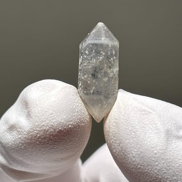 DT Yunnan quartz AP — alternate view