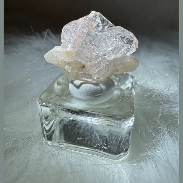 Pink Apophyllite with Zeolite India 3.0 cm — detail view