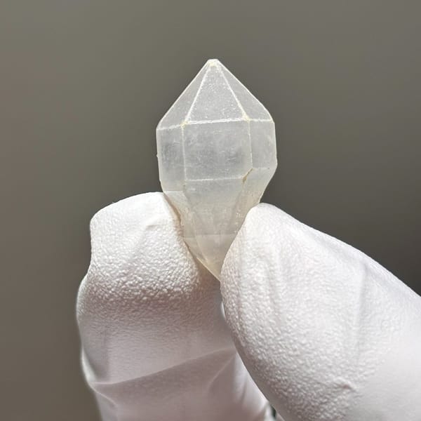 White Etched DT Yunnan H — complete view