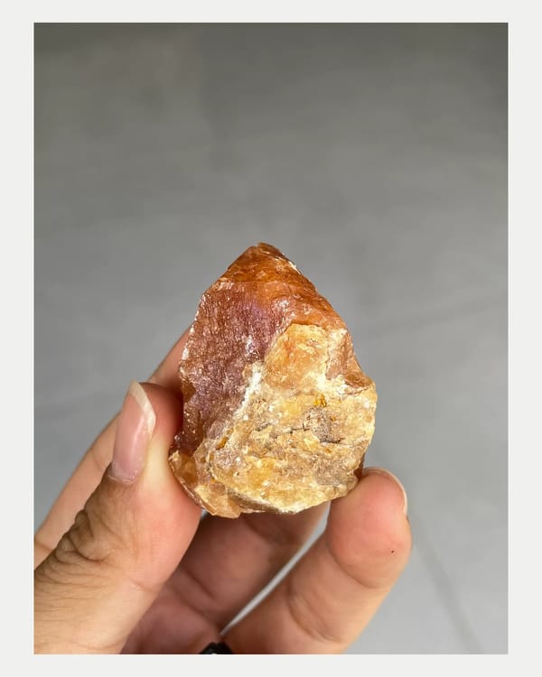 Complete reverse view of amber-orange Scheelite crystal from Shuijing