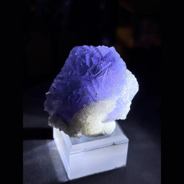 Blue-violet fluorite with white quartz — alternate view